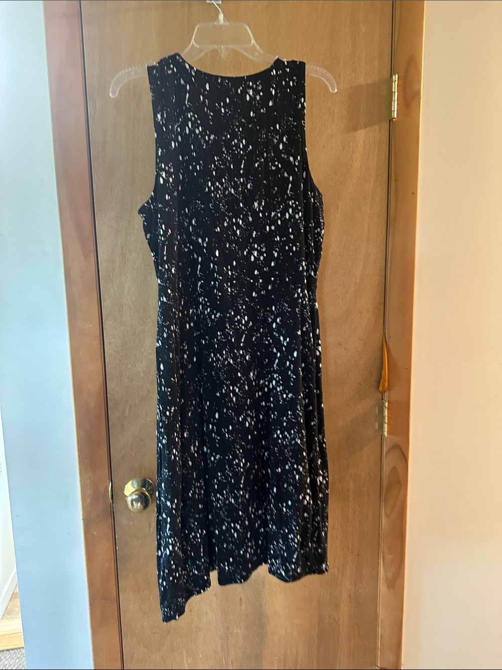 Simply Vera Vera Wang Black Sleeveless Speckled Midi Dress - Picture 5 of 5